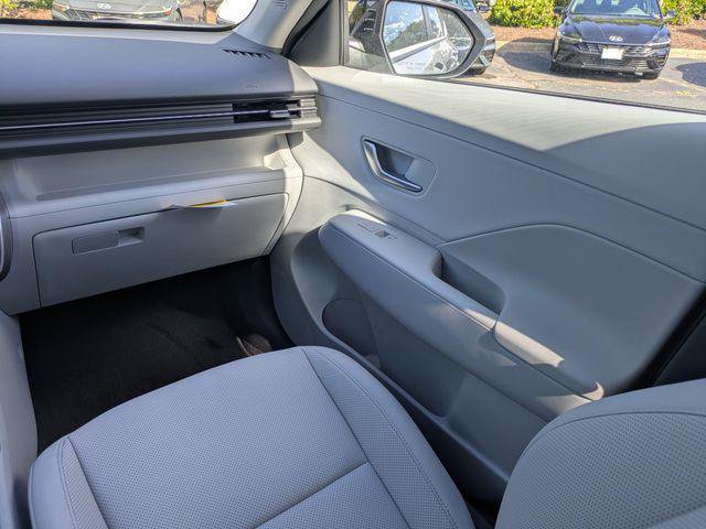 New 2026 Hyundai Kona SEL Premium AWD/4WD image 16