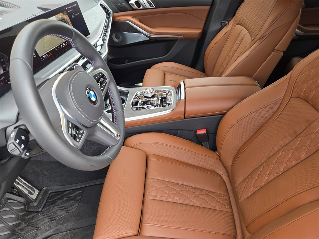 New 2026 BMW X7 M60i w/ Executive Package image 14
