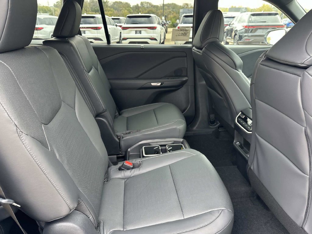 New 2026 Lexus TX 500h AWD w/ Technology Package image 13