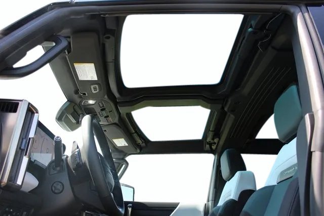 New 2025 GMC Hummer EV 2X image 36