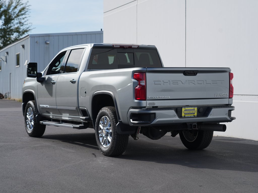 Certified 2024 Chevrolet Silverado 3500 High Country w/ High Country Premium Package AWD/4WD image 6
