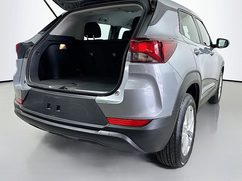 Used 2023 Chevrolet TrailBlazer LS image 25