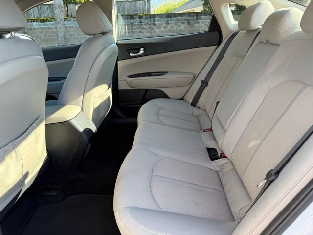 Used 2018 Kia Optima LX image 11