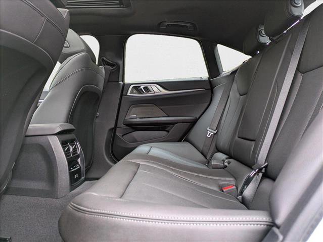 Used 2025 BMW i4 eDrive40 w/ Premium Package image 17