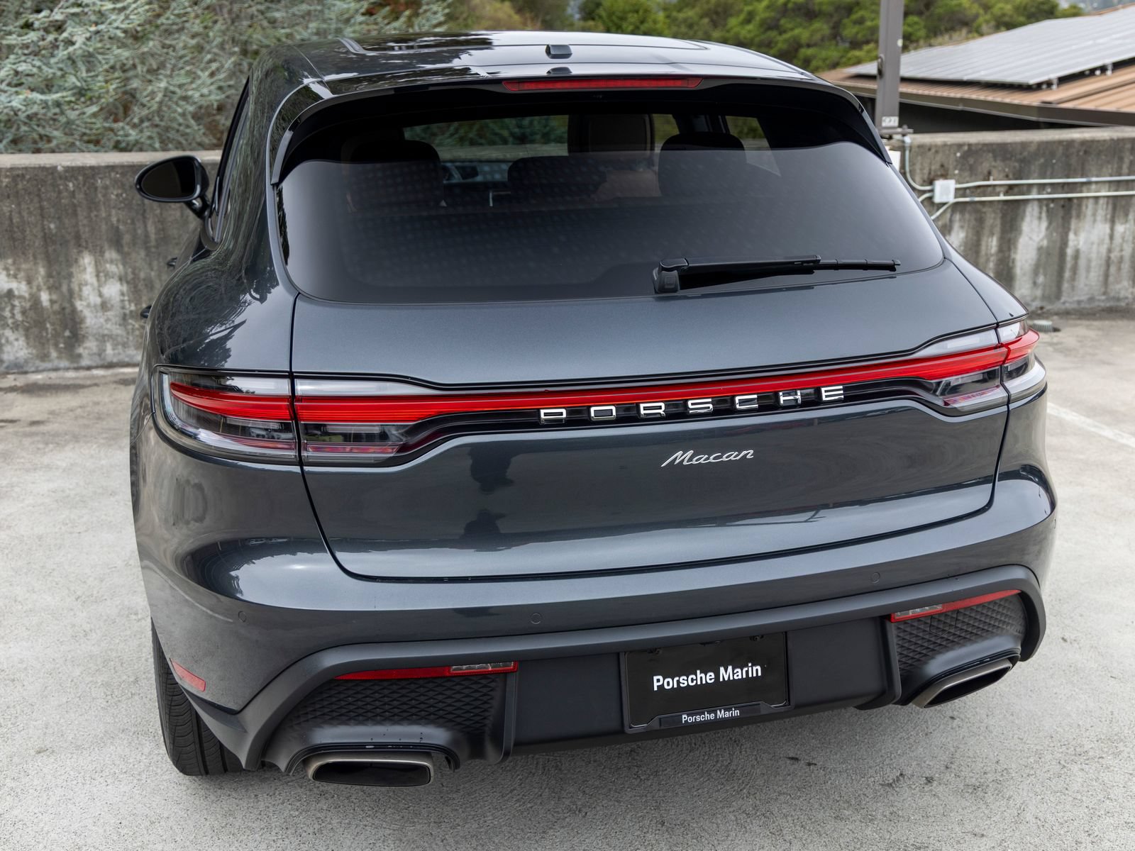Certified 2023 Porsche Macan AWD/4WD image 22