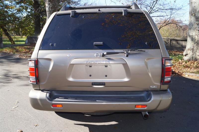 Used 2003 Nissan Pathfinder SE image 8
