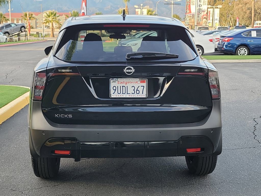 Certified 2025 Nissan Kicks SV image 30