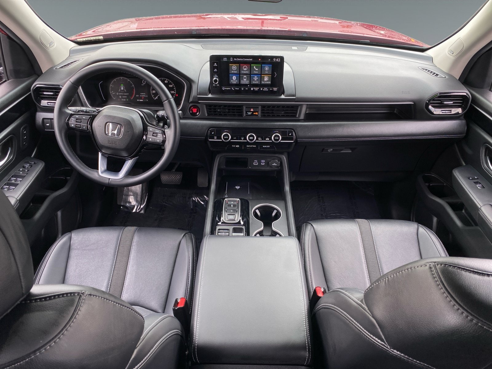 Used 2025 Honda Pilot Touring image 10