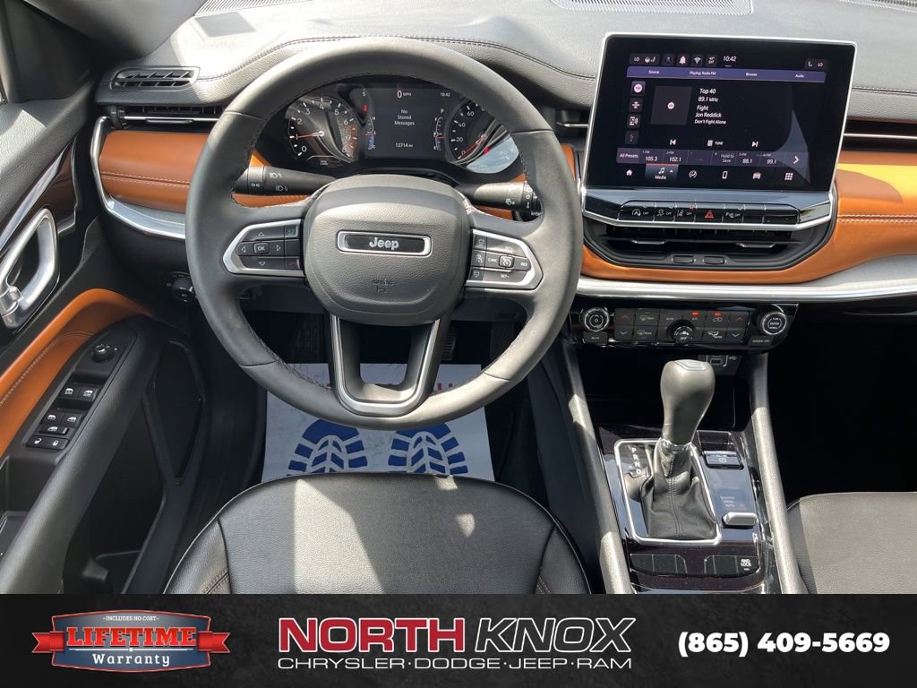 Used 2024 Jeep Compass Limited AWD/4WD image 11