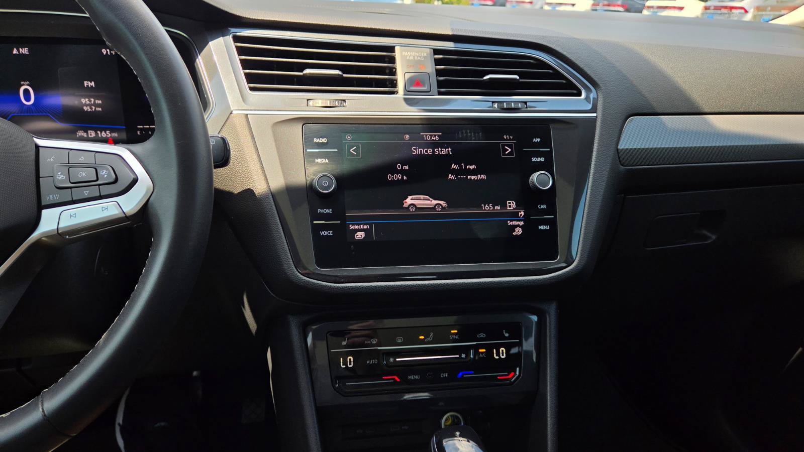 Certified 2023 Volkswagen Tiguan SE w/ Panoramic Sunroof Package FWD image 31