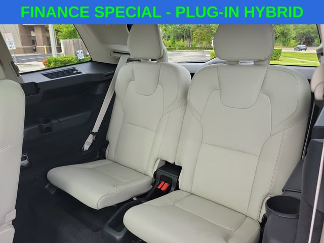 Used 2024 Volvo XC90 T8 Plus w/ Protection Package Premier AWD/4WD image 13