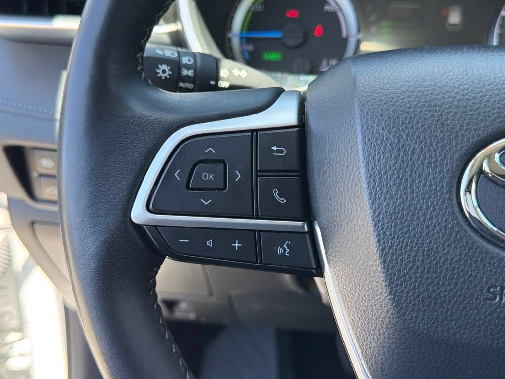 Certified 2025 Toyota Highlander XLE AWD/4WD image 28