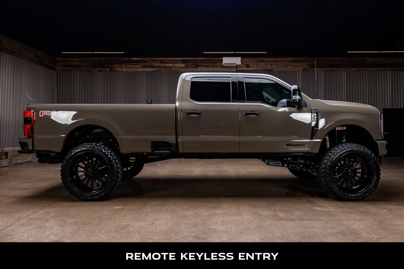 Used 2026 Ford F350 Platinum w/ Platinum Plus Package AWD/4WD image 11