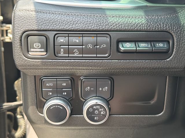 Used 2021 GMC Yukon Denali w/ Denali Premium Package AWD/4WD image 35