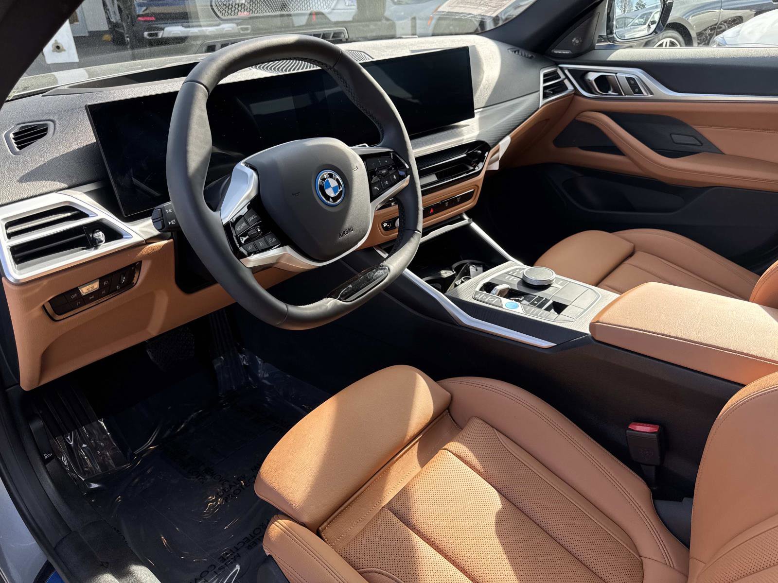 Used 2025 BMW i4 xDrive40i w/ Premium Package image 13
