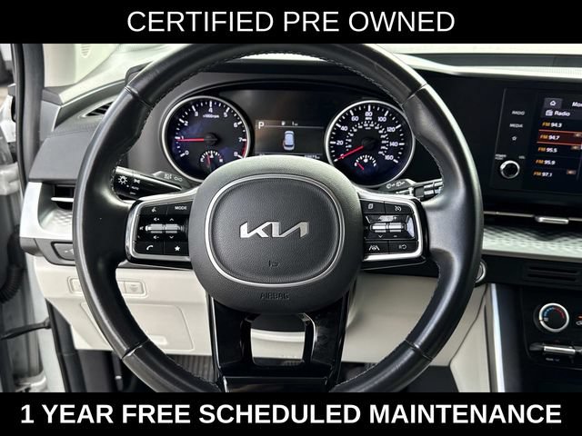 Used 2022 Kia Carnival LX FWD image 17