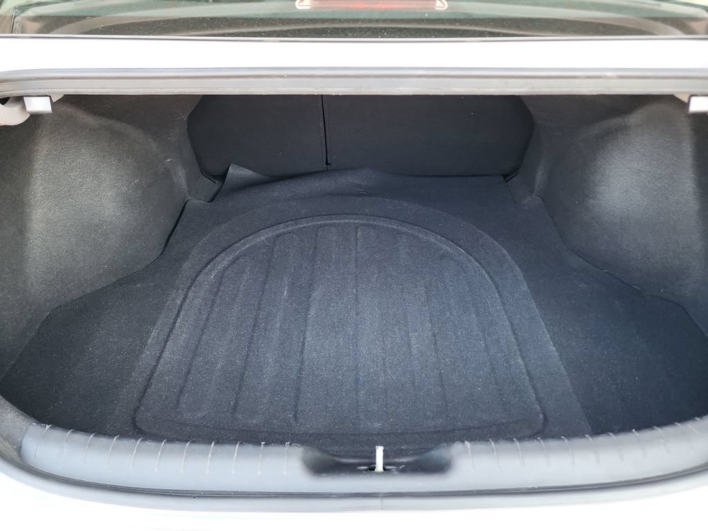 Used 2024 Hyundai Elantra Limited FWD image 40