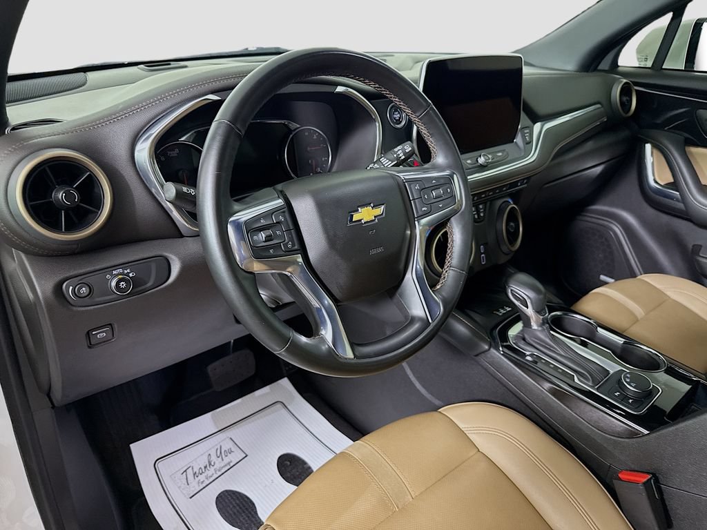 Used 2023 Chevrolet Blazer Premier w/ Driver Confidence II Package FWD image 9