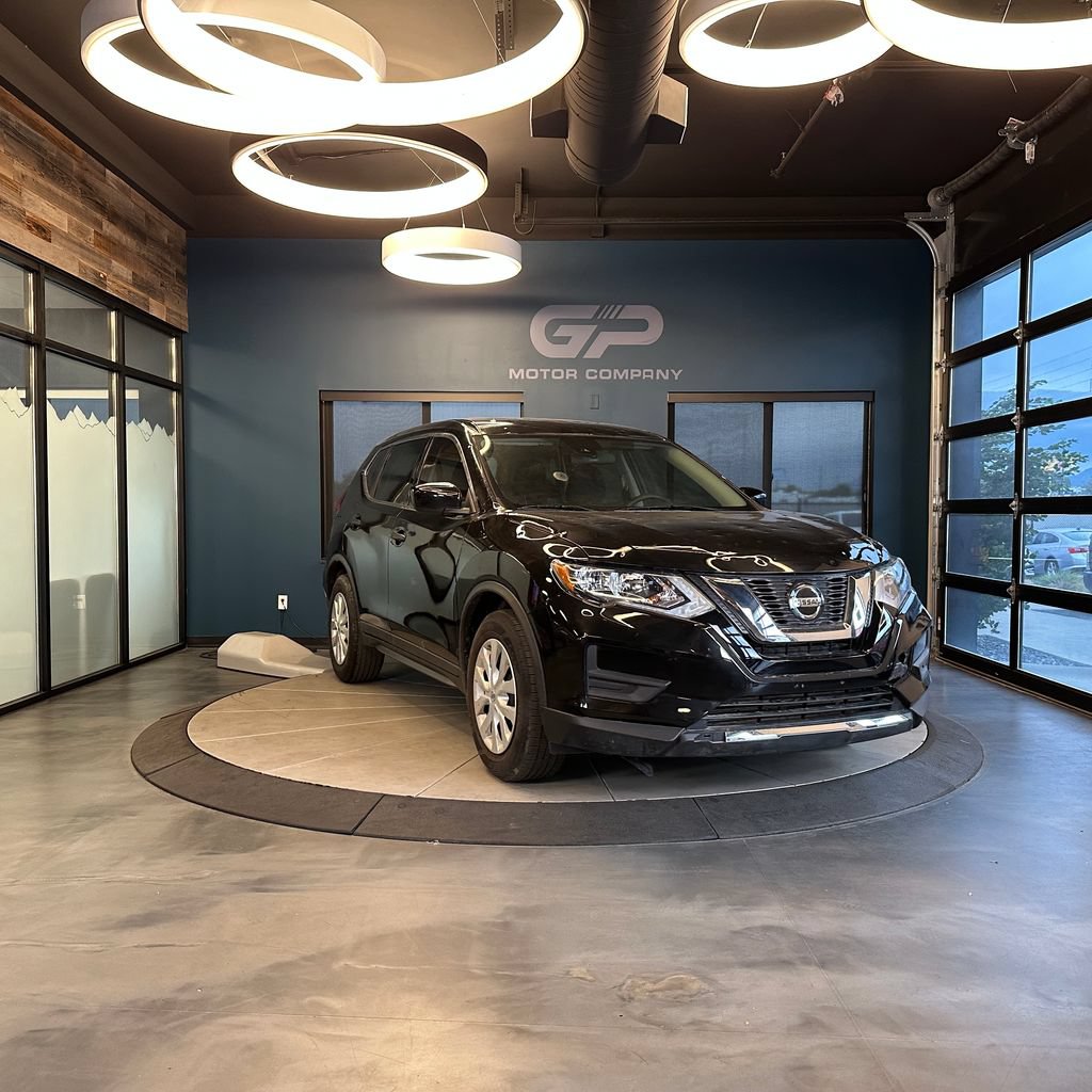 Used 2019 Nissan Rogue S