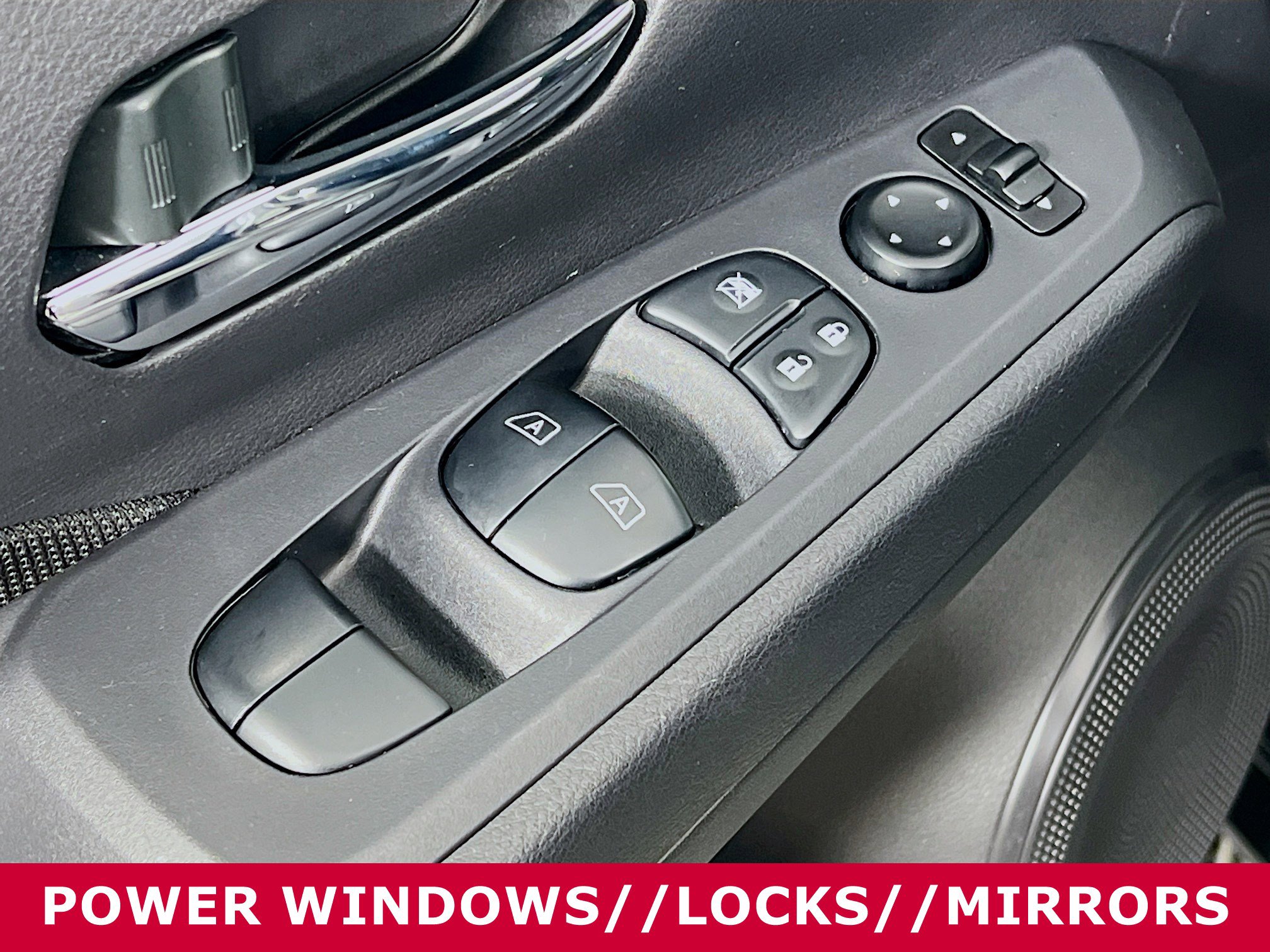 Used 2023 Nissan Kicks SV image 18