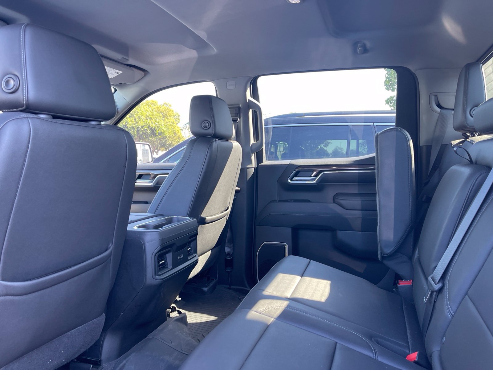 Used 2022 Chevrolet Silverado 1500 RST AWD/4WD image 4