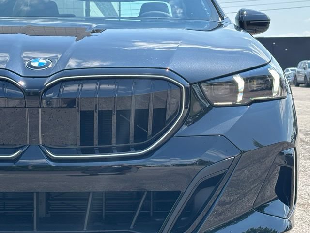 New 2027 BMW 530i xDrive w/ M Sport Package AWD/4WD image 10