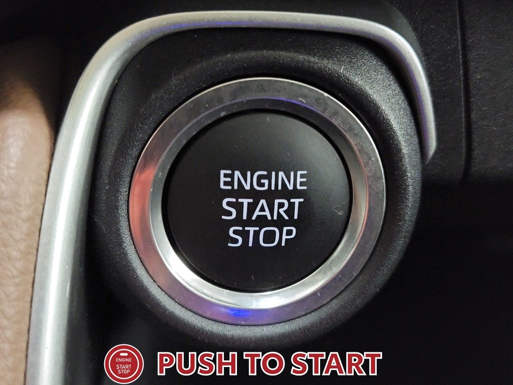 Certified 2025 Toyota Grand Highlander AWD image 19
