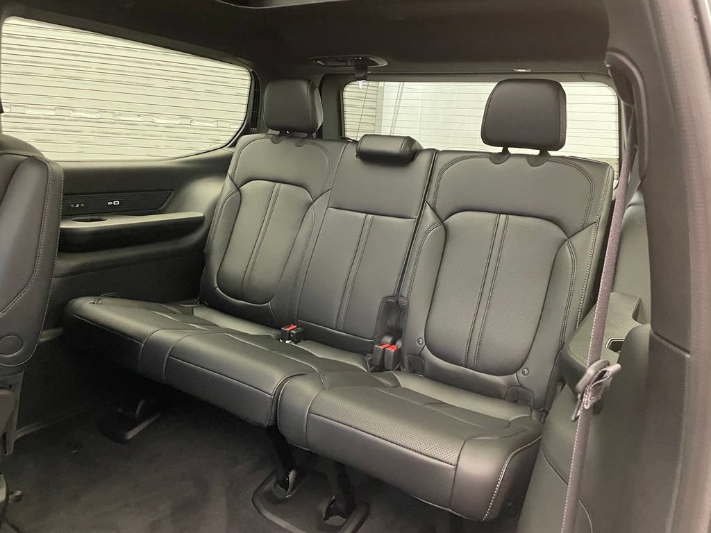 New 2026 Jeep Grand Wagoneer 2WD w/ Premium Group I image 20