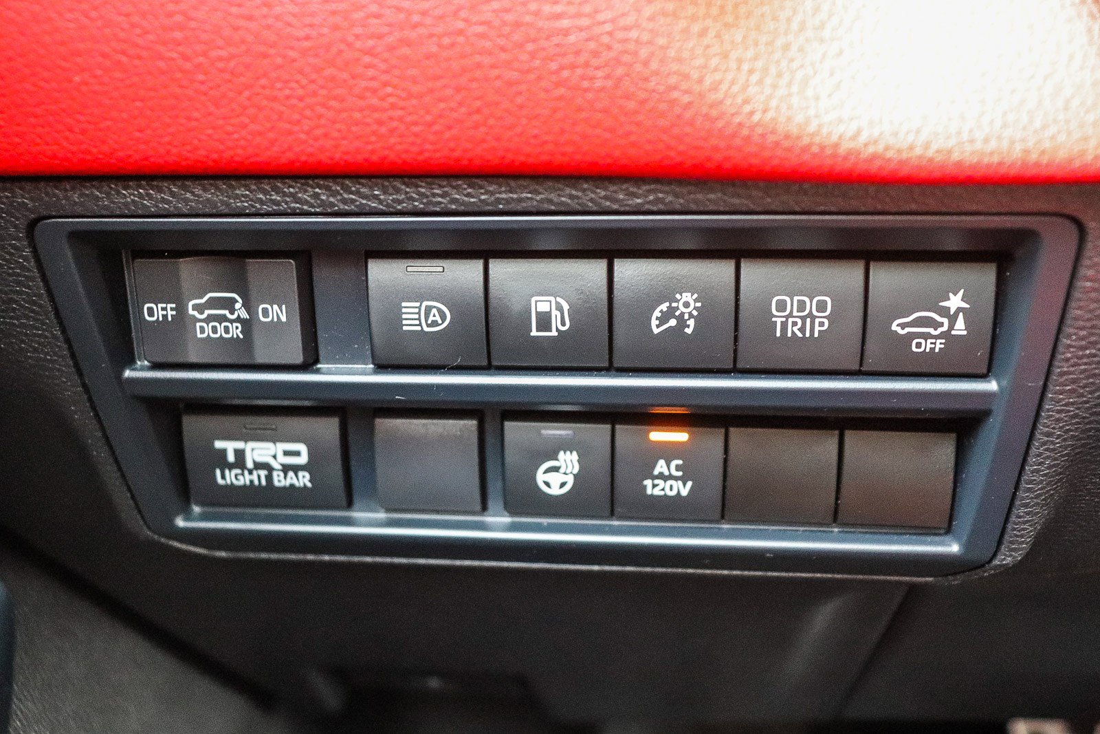 Used 2025 Toyota Sequoia TRD Pro w/ Tow Technology Package image 31