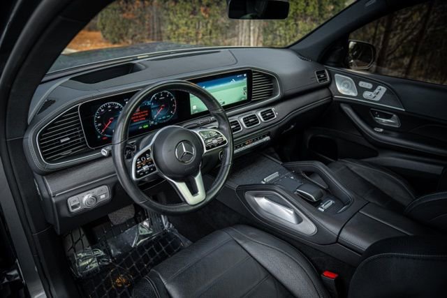 Used 2022 Mercedes-Benz GLS 450 4MATIC image 26