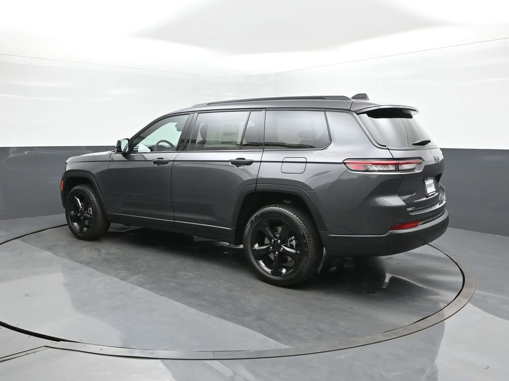 New 2025 Jeep Grand Cherokee L Limited w/ Black Appearance Package image 5