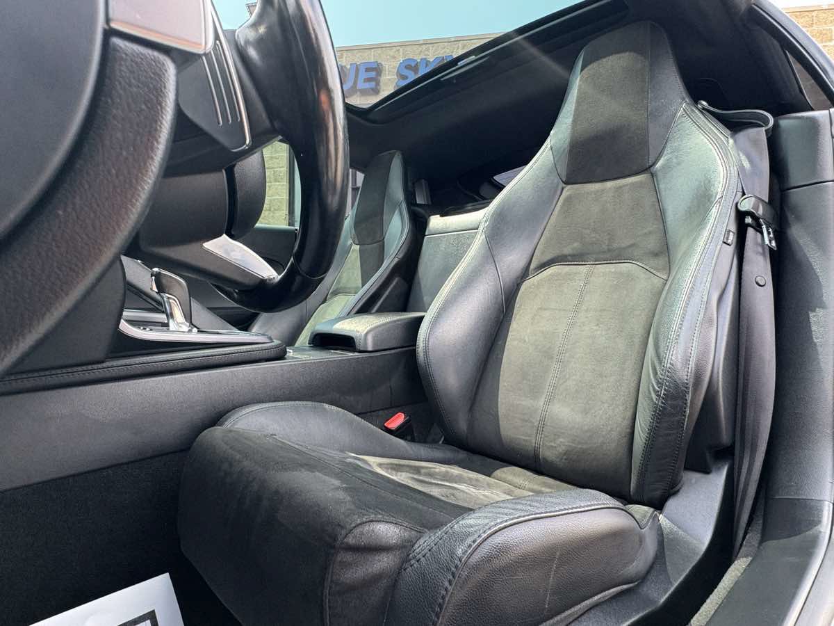 Used 2018 Jaguar F-TYPE Coupe RWD image 21