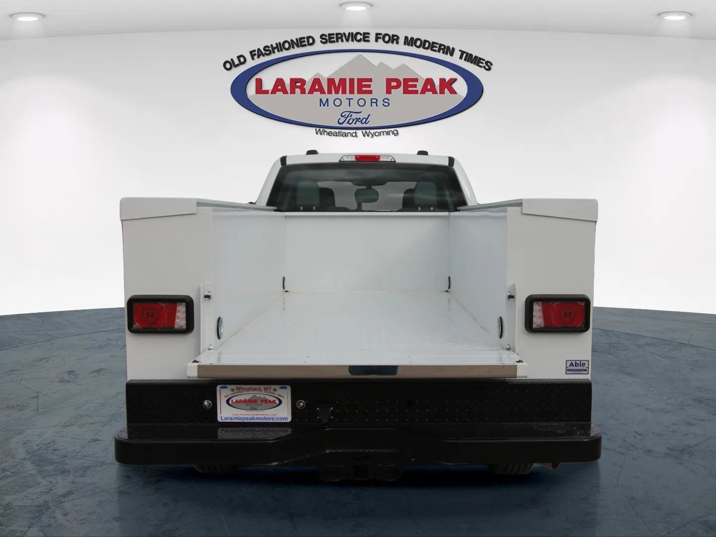 New 2026 Ford F350 XL w/ FX4 Off-Road Package image 9