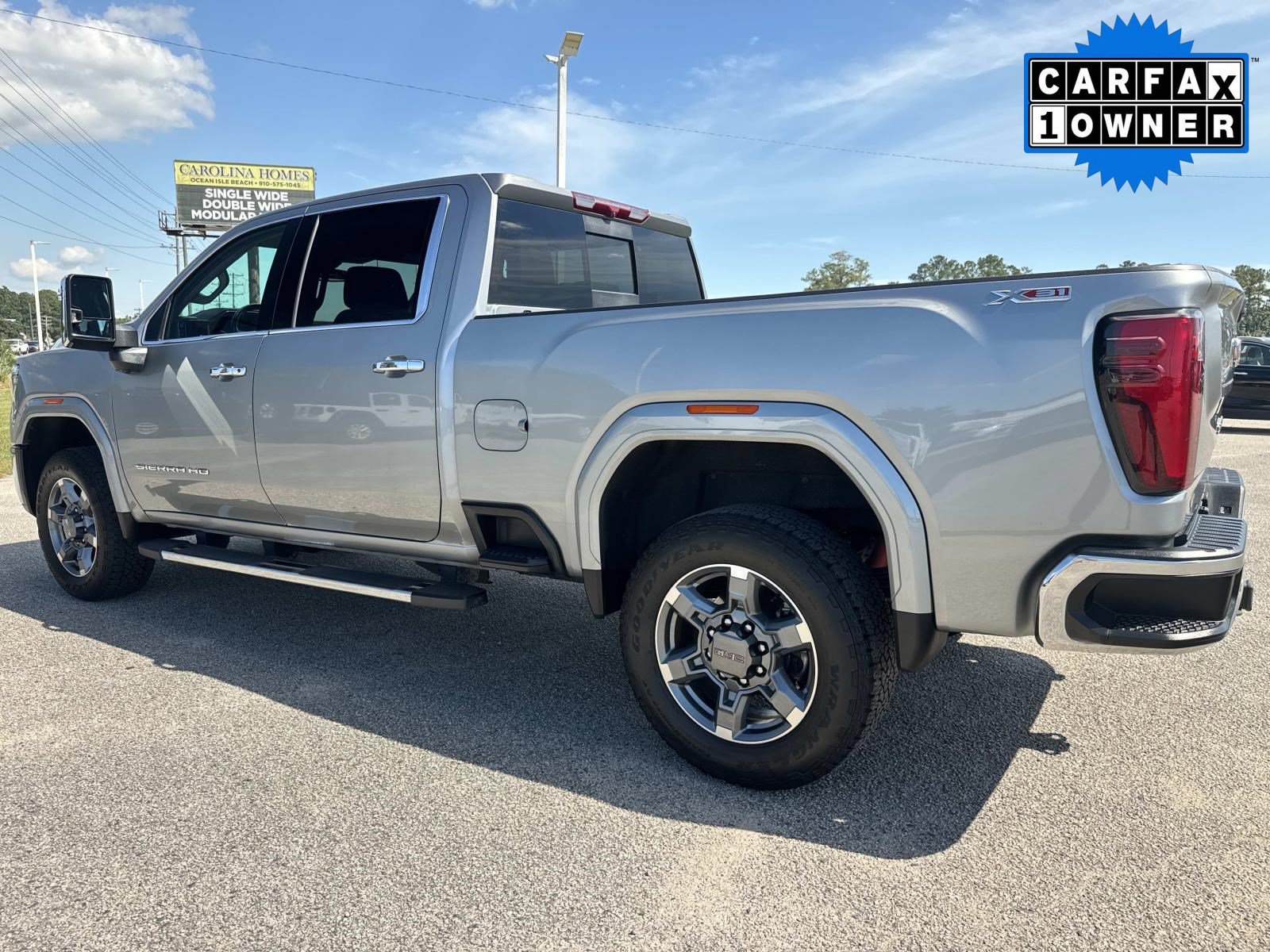 Used 2025 GMC Sierra 2500 SLT AWD/4WD image 6