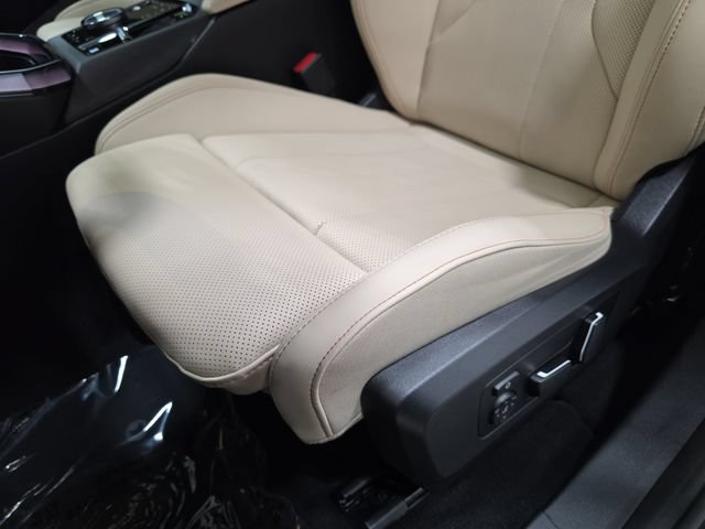 Certified 2026 BMW X3 xDrive30i w/ Convenience Package AWD/4WD image 24