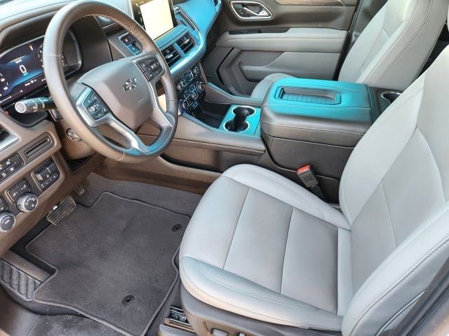 Used 2023 Chevrolet Tahoe Z71 w/ Luxury Package image 4