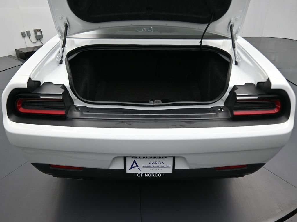 Used 2021 Dodge Challenger R/T w/ Performance Handling Group image 12