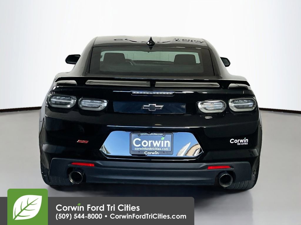 Used 2022 Chevrolet Camaro SS RWD image 13