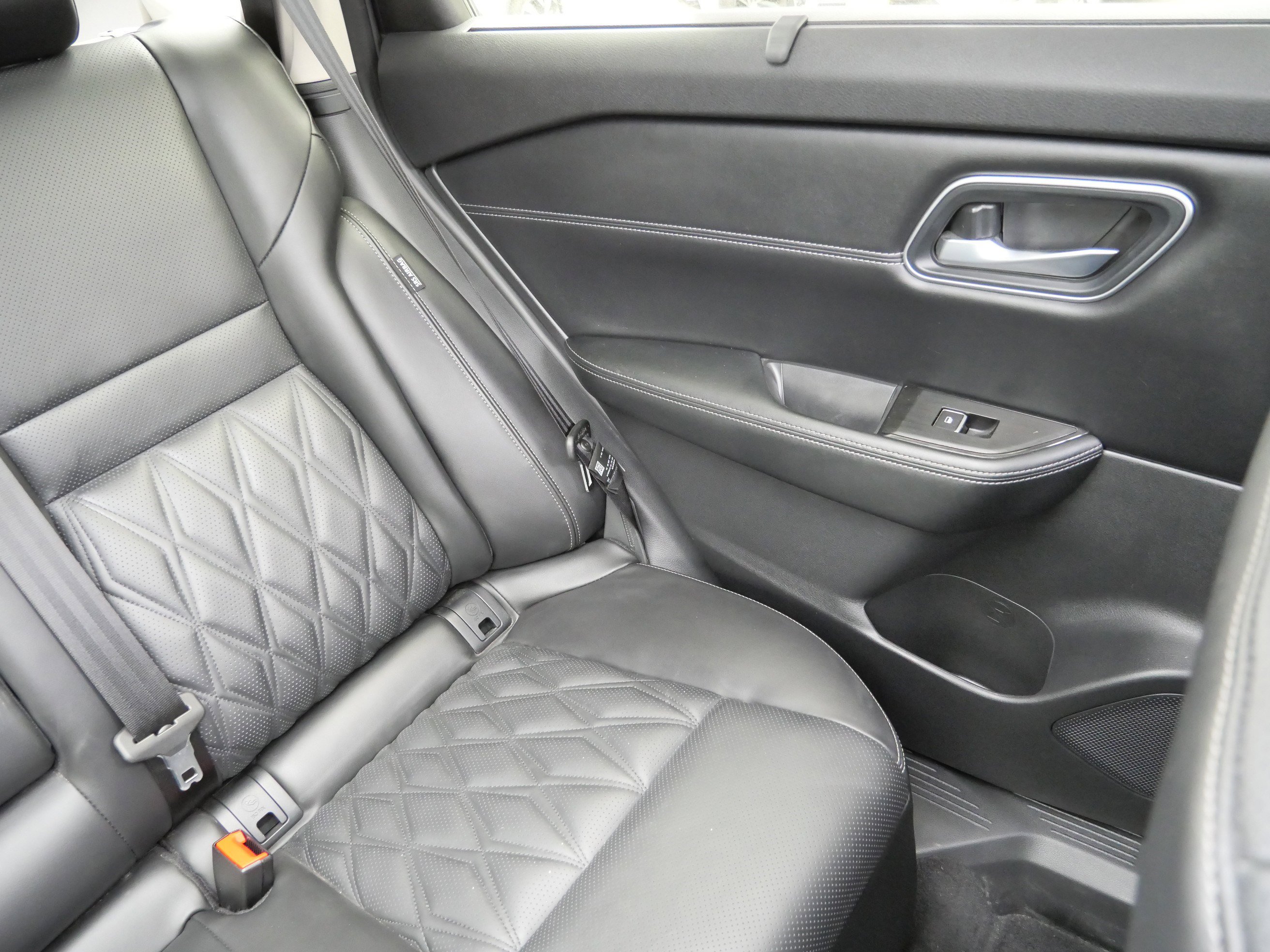 Used 2024 Nissan Rogue Platinum w/ Platinum Premium Package AWD/4WD image 14