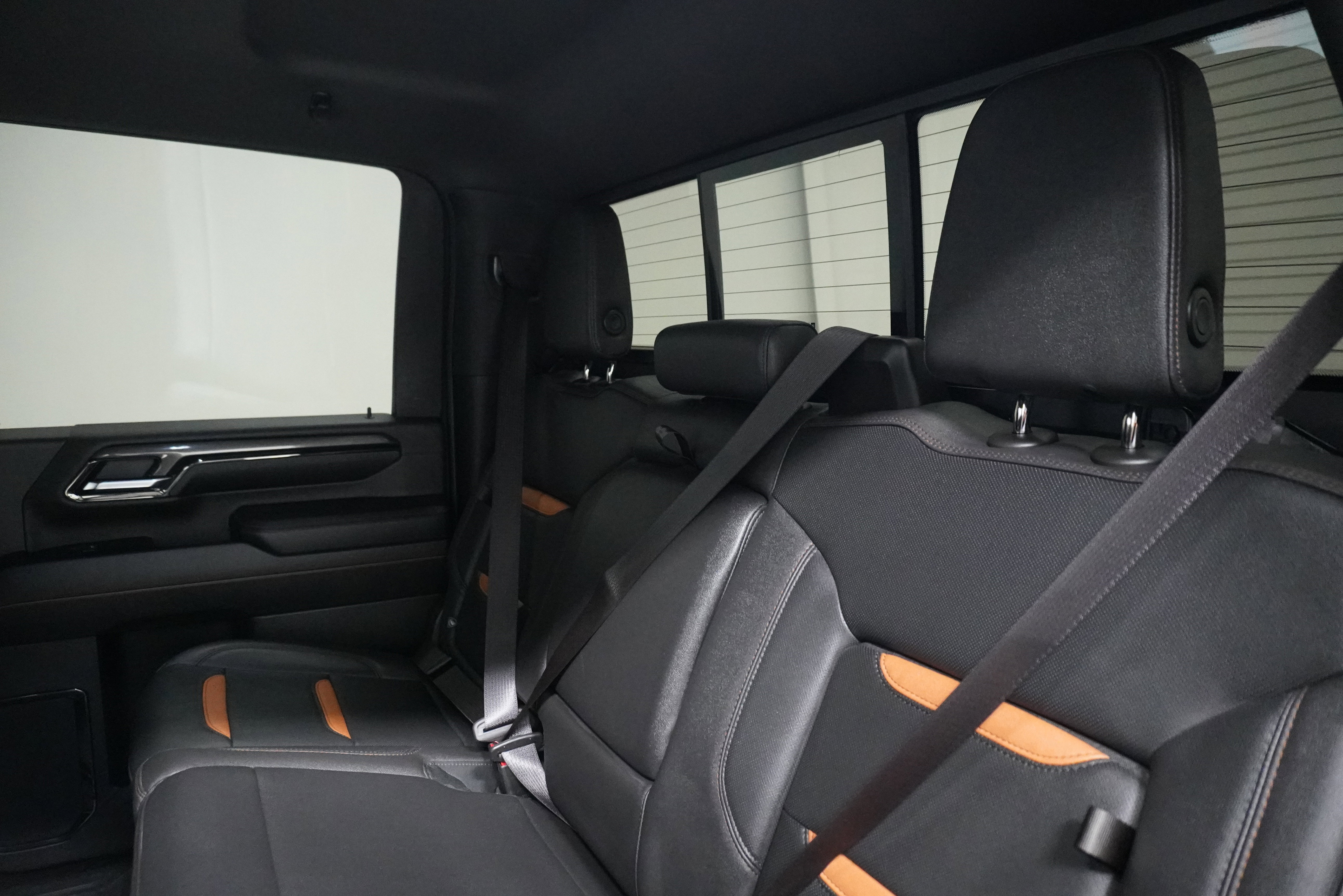 Used 2024 GMC Sierra 2500 AT4 w/ Technology Package image 14