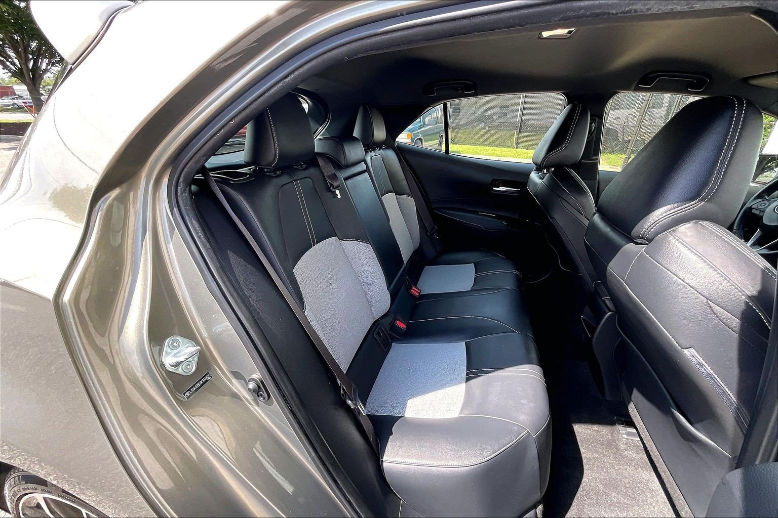 Used 2019 Toyota Corolla XSE FWD image 31