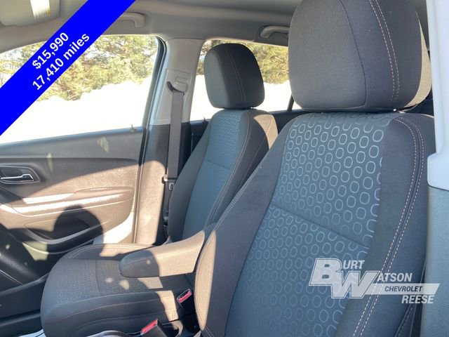 Used 2020 Chevrolet Trax LS w/ Tint and Cruise Package image 11