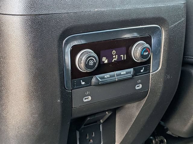 Used 2024 Chevrolet Tahoe Premier AWD/4WD image 20