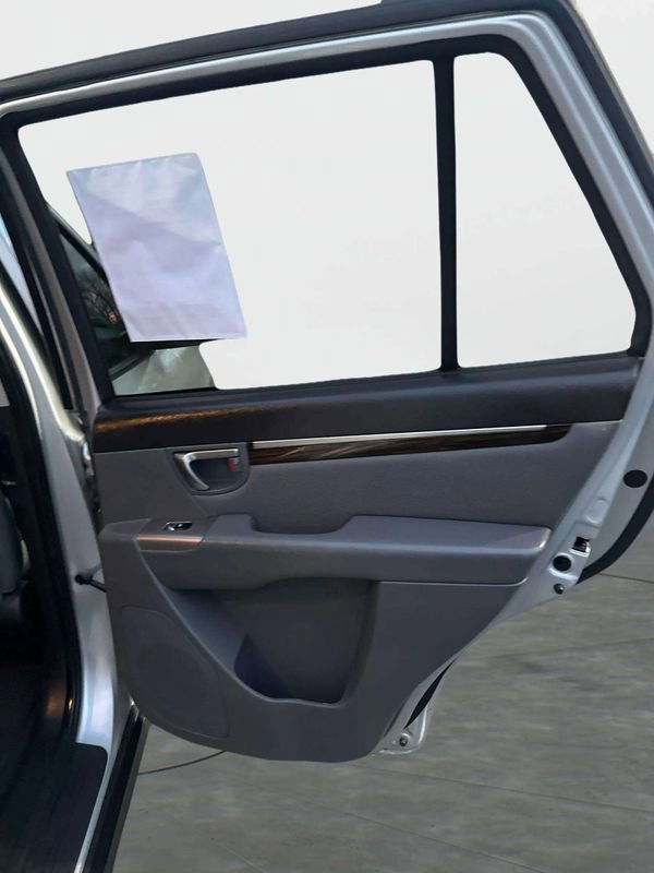 Used 2011 Hyundai Santa Fe GLS image 10