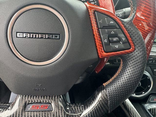 Used 2020 Chevrolet Camaro SS image 23