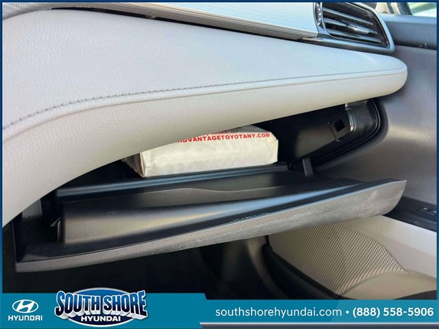 Used 2019 Toyota Camry SE image 39