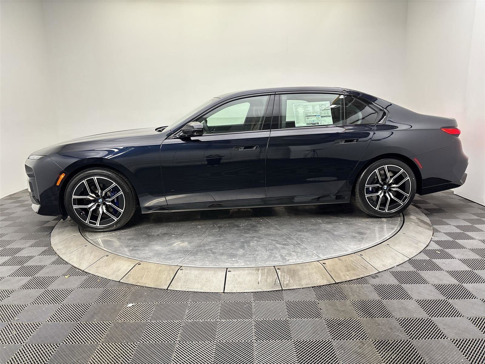 New 2026 BMW 760i xDrive w/ Executive Package image 16