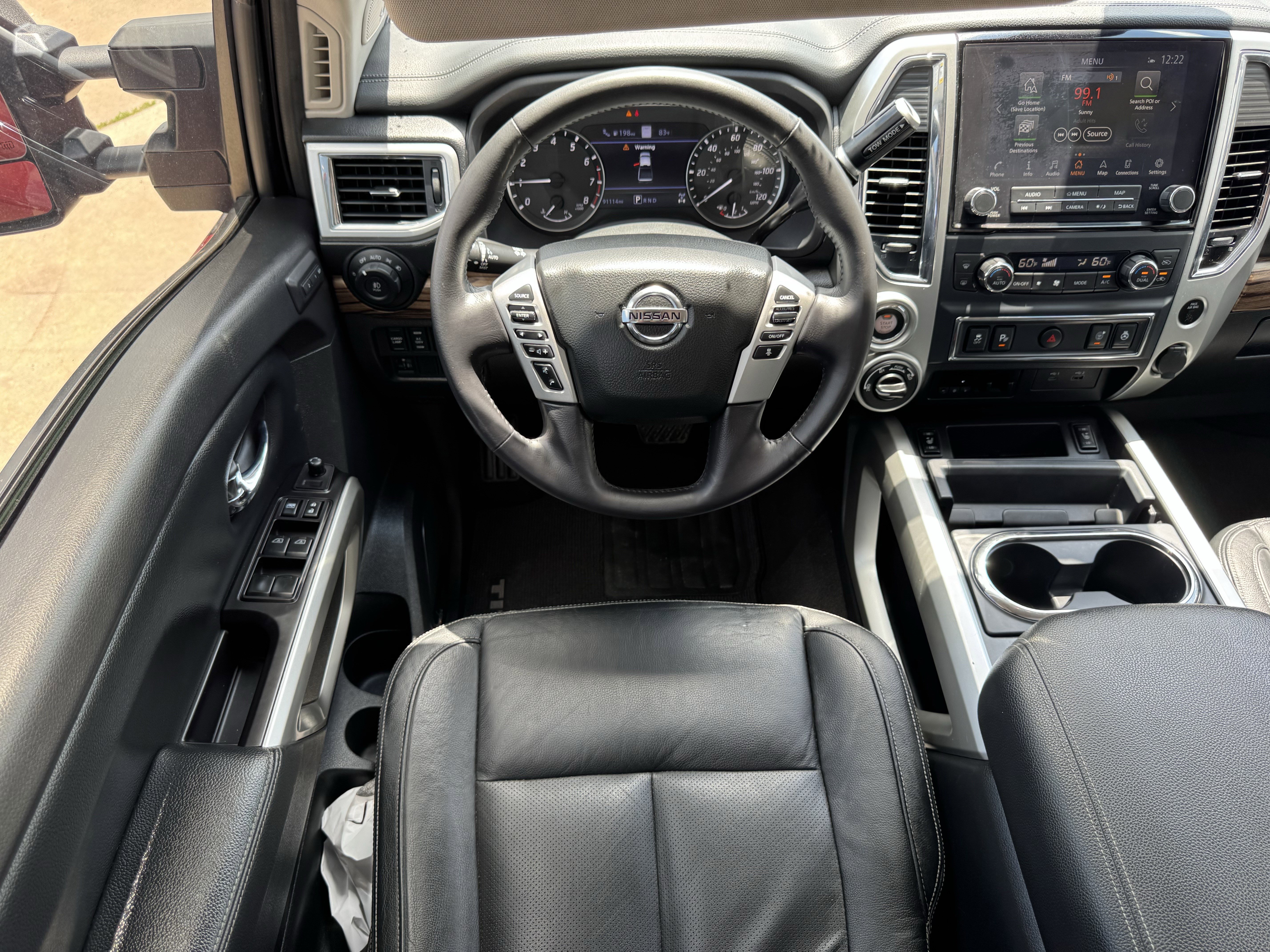 Used 2020 Nissan Titan SL w/ Moonroof Package AWD/4WD image 14