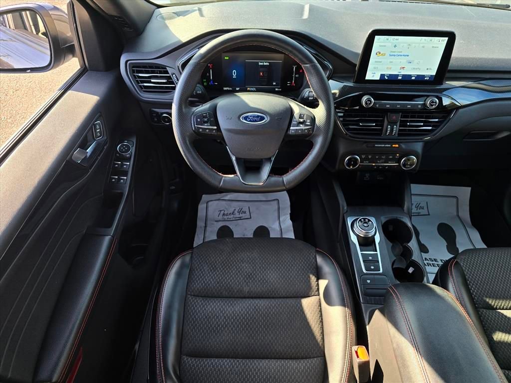 Used 2023 Ford Escape ST-Line Select AWD/4WD image 13