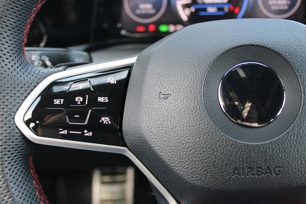 Certified 2022 Volkswagen GTI S image 13